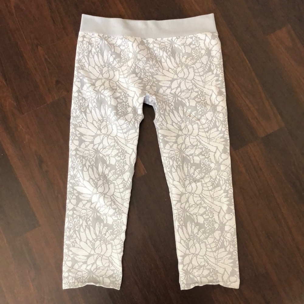 Fabletics gray leggings